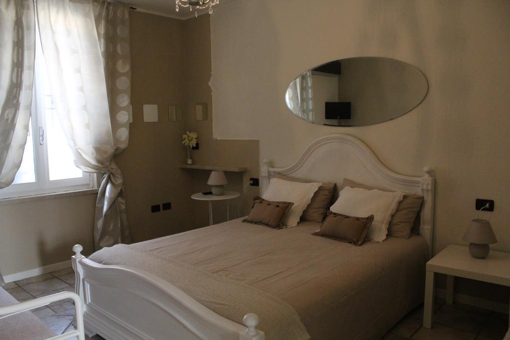 Maison Fortune Castelnuovo del Garda Phòng bức ảnh